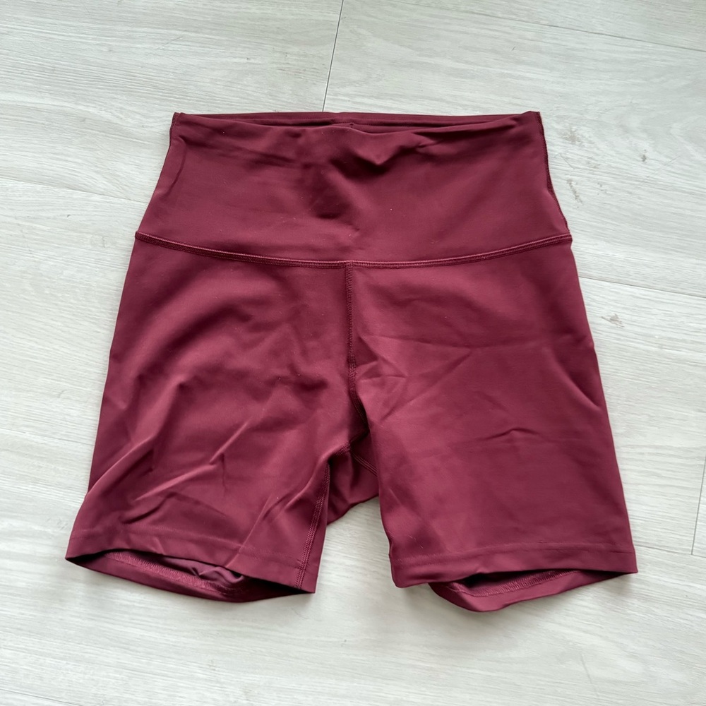 lululemon wunder train shorts